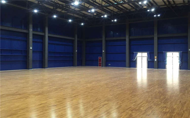 指接板體育館實木地板怎么維修？