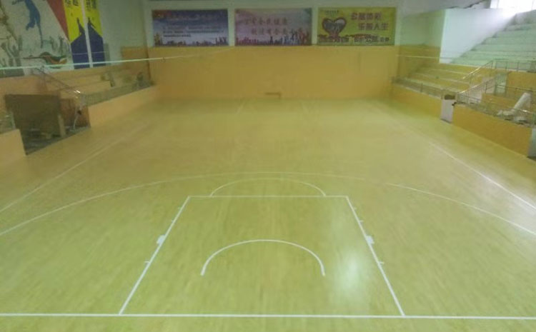 楓樺木舞臺(tái)運(yùn)動(dòng)木地板怎么翻新？