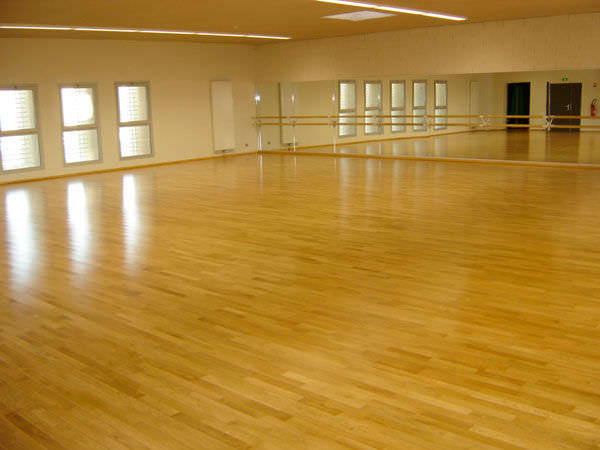 舞蹈室地板,舞蹈室運動木地板,舞蹈室專用木地板,舞蹈室地板廠家