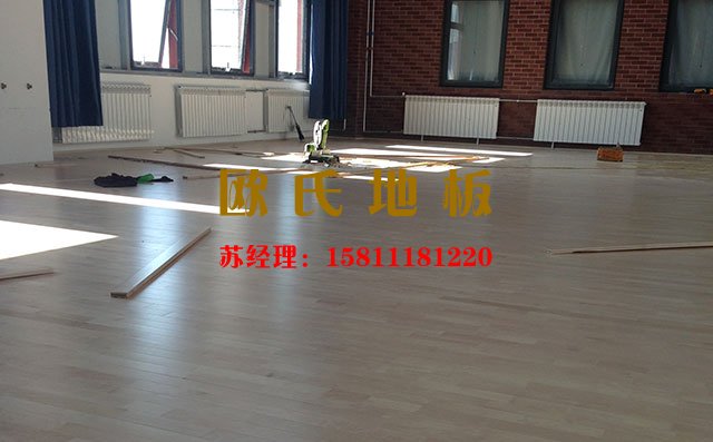 專業(yè)籃球場(chǎng)木地板，這四點(diǎn)很重要——?dú)W氏地板