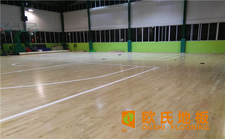 拉薩籃球場地板哪家好