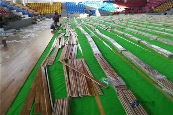 歐氏專業(yè)生產(chǎn)籃球場(chǎng)實(shí)木地板的廠家