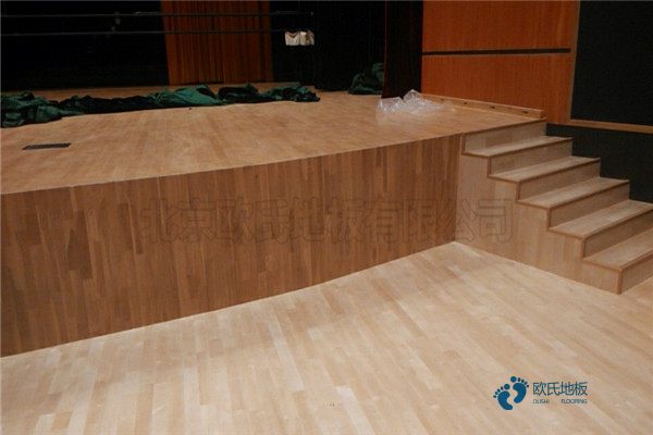 運(yùn)動木地板的造價是多少？